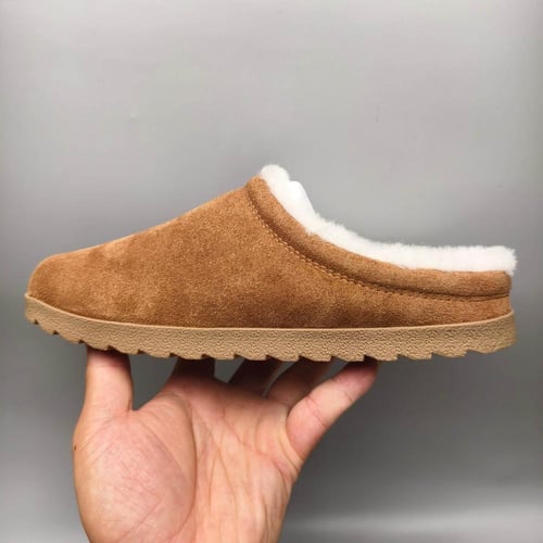 حذاء شتوي UGG