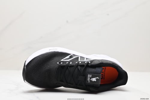 حذاء New Balance 1080