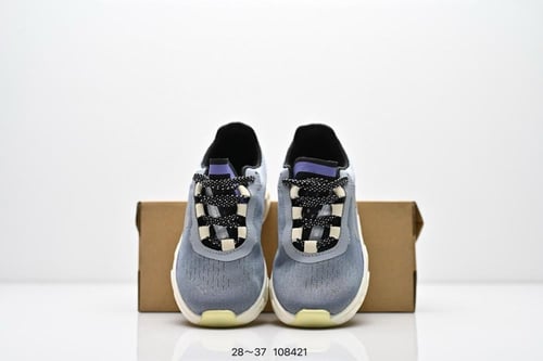 حذاء أطفال On Running