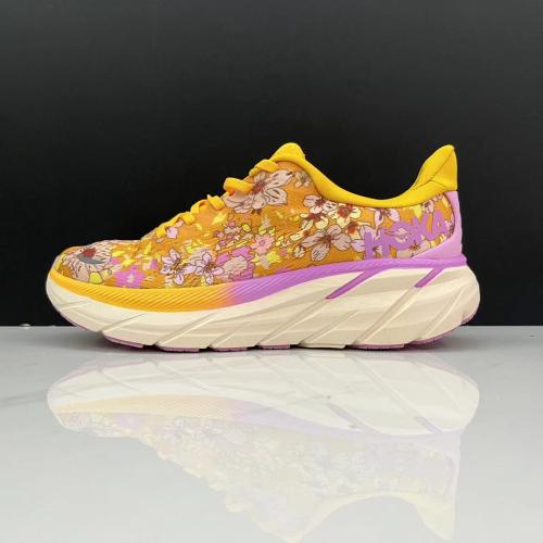 Hoka Clifton 8