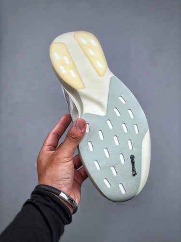 حذاء adidas Adizero Evo SL