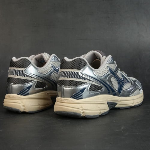 حذاء ميزونو – Mizuno