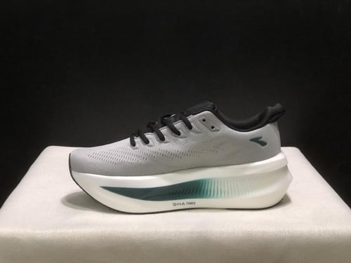 حذاء بروكس Brooks Glycerin Max 2