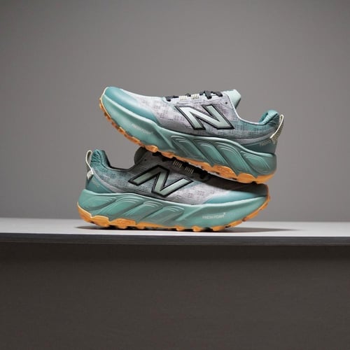 حذاء New Balance Hierro V9