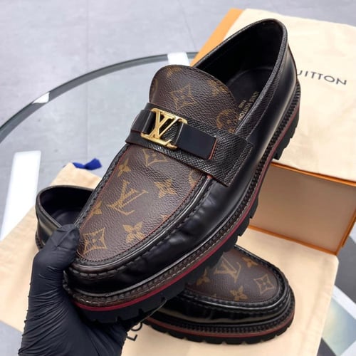 حذاء لويس فيتون LV