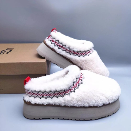 حذاء شتوي UGG