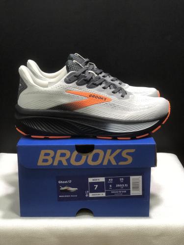 حذاء بروكس Brooks Ghost 17