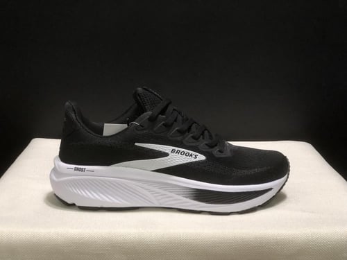حذاء بروكس Brooks Ghost 17
