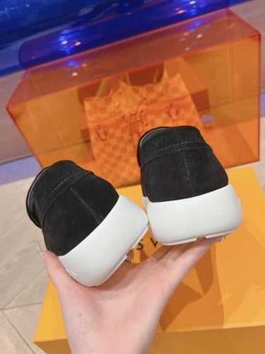 حذاء لويس فيتون LV