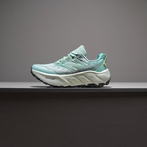 حذاء New Balance Hierro V9