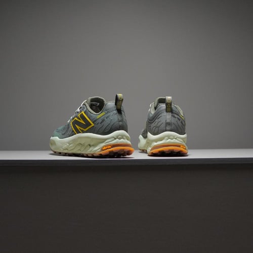 حذاء New Balance Hierro V8