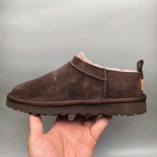 حذاء شتوي UGG