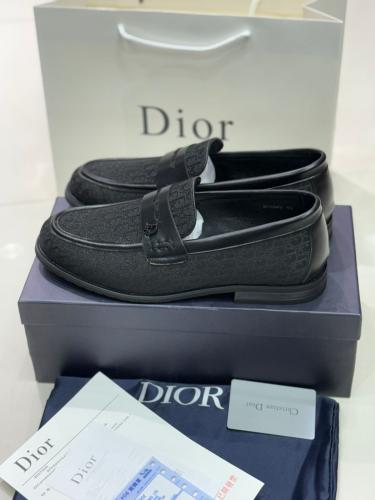 حذاء ديـــور Dior