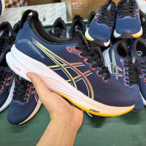 ASICS GEL-KAYANO 32