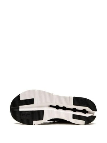 حذاء On Running cloud