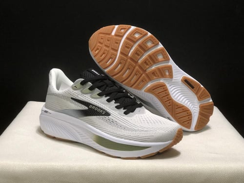 حذاء بروكس Brooks Ghost 17
