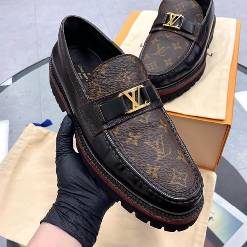 حذاء لويس فيتون LV