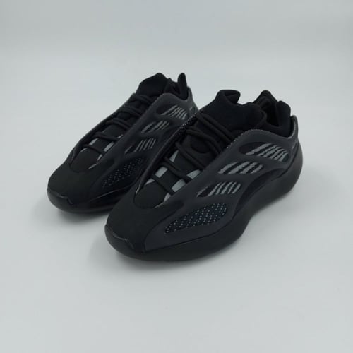 حذاء كاجوال 700