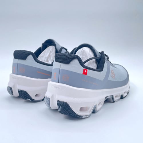 حذاء On Running cloud