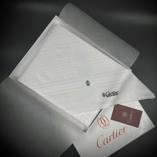 شماغ كارتير ابيض 2023