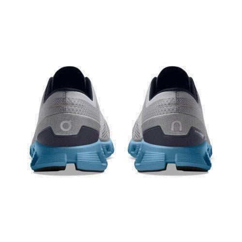 حذاء On Running cloud