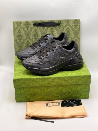 حذاء غوتشي Gucci