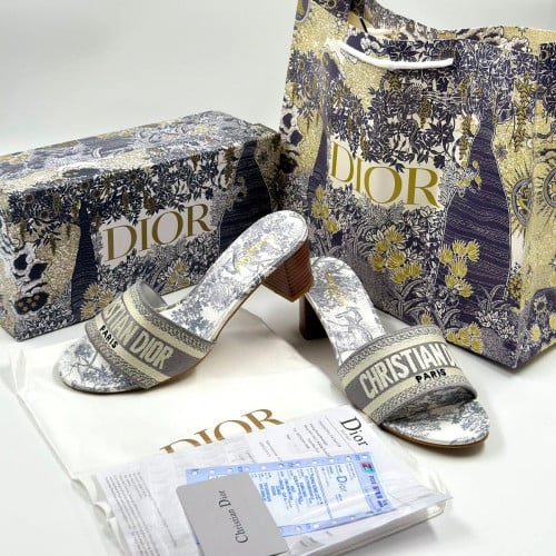 صندل ديـــور Dior
