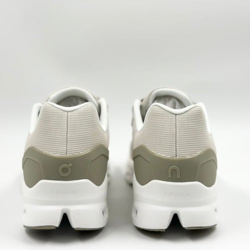 حذاء On Running cloud