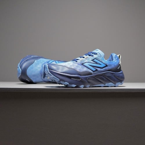 حذاء New Balance Hierro V9