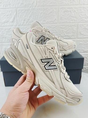 حذاء New Balance 740 | نيو بالانس 740