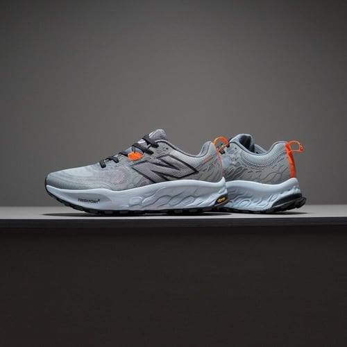 حذاء New Balance Hierro V8