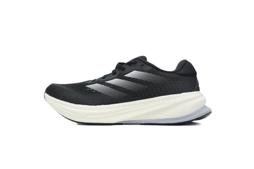 حذاء Adidas UltraBoost 22