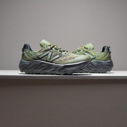 حذاء New Balance Hierro V9