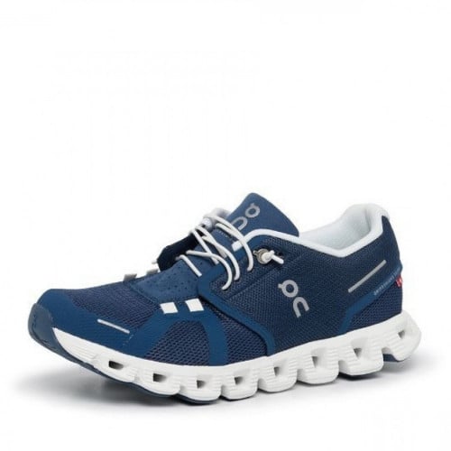 حذاء On Running clouds