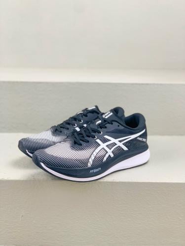 حذاء ASICS Magic Speed