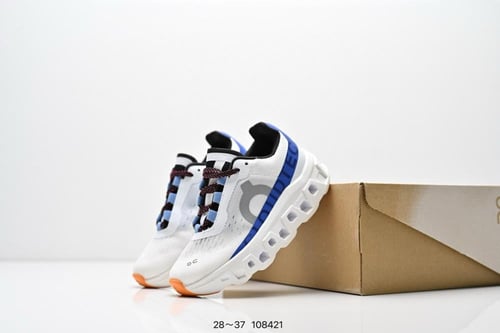 حذاء أطفال On Running