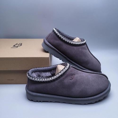 حذاء شتوي UGG