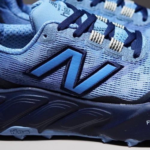 حذاء New Balance Hierro V9