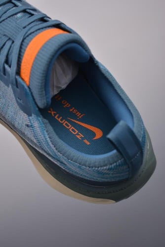 حذاء نايك Nike Zoom X