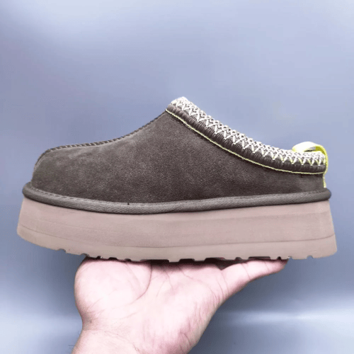 حذاء شتوي UGG