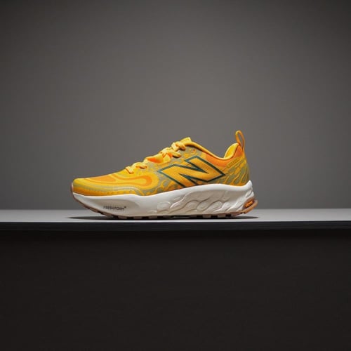 حذاء New Balance Hierro V8