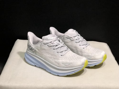 Hoka Clifton 9