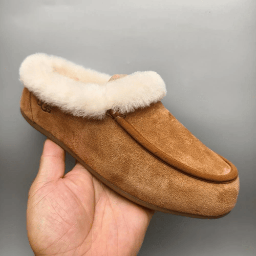 حذاء شتوي UGG