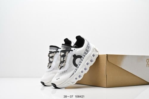 حذاء أطفال On Running