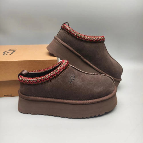 حذاء شتوي UGG