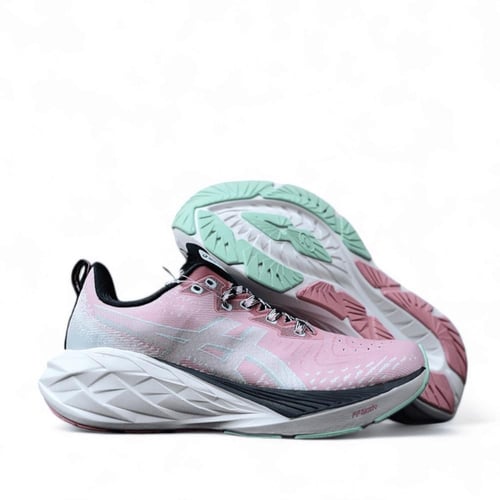 حذاء ASICS Novablast 4