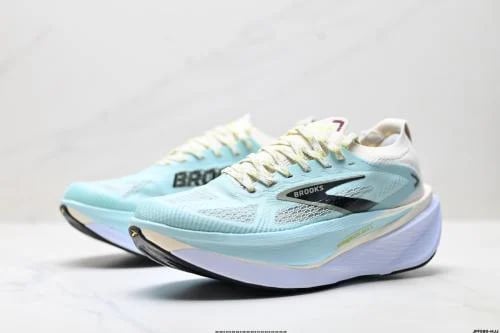 حذاء بروكس Brooks Hyperion Max 3