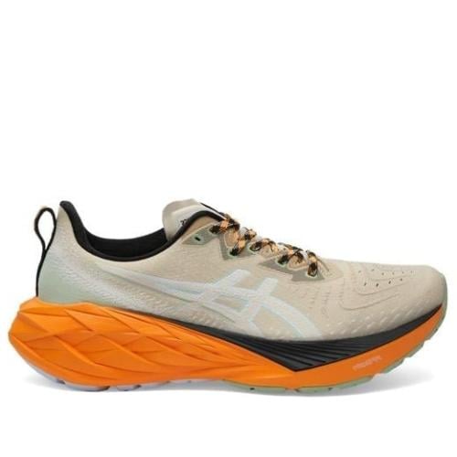 حذاء ASICS Novablast 4