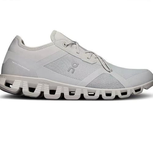 حذاء On Running cloud