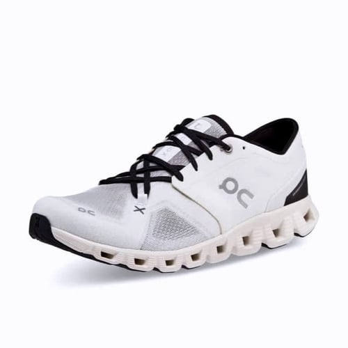 حذاء On Running cloud